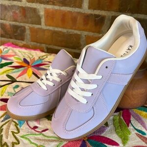 KAYLEEN By Los Angeles Lavender and White Women's Sneakers